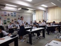 発表４ (1)